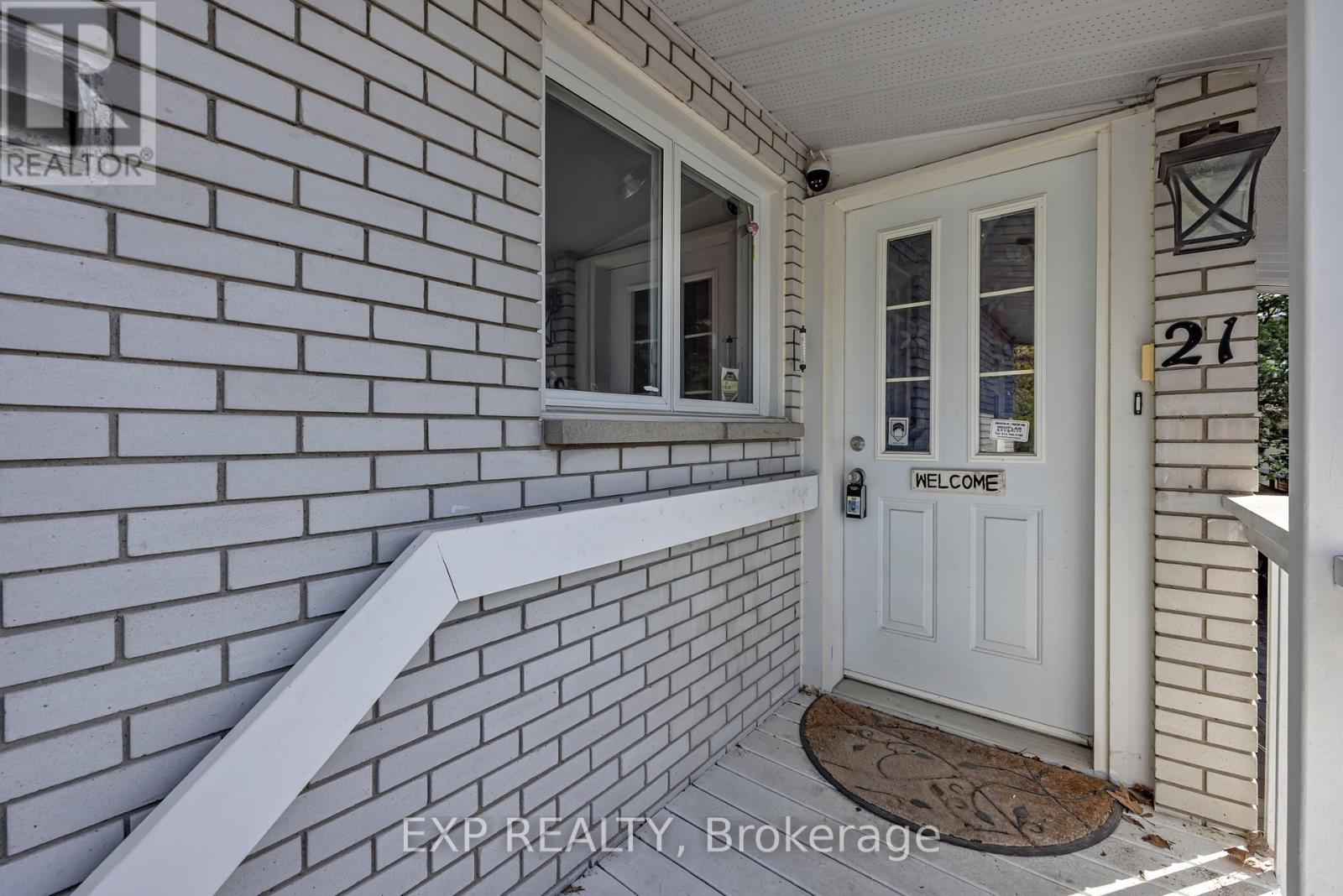 21 Southview Crescent, Ottawa, Ontario  K2E 5R4 - Photo 5 - X13211740