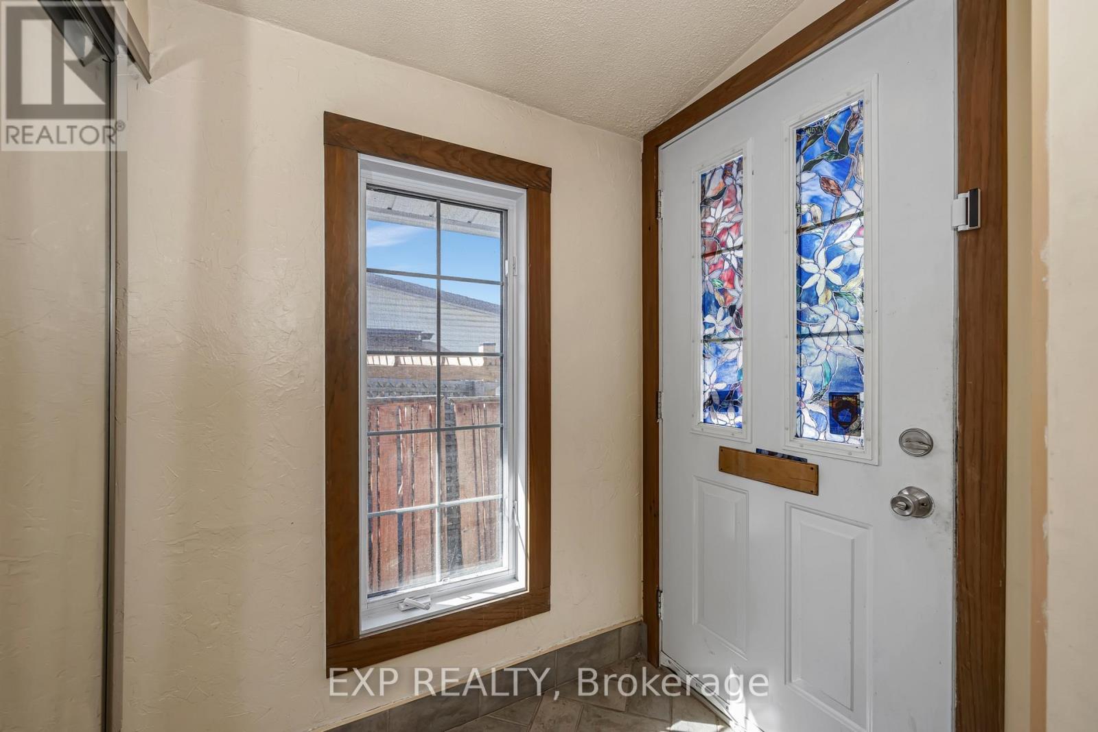 21 Southview Crescent, Ottawa, Ontario  K2E 5R4 - Photo 6 - X13211740