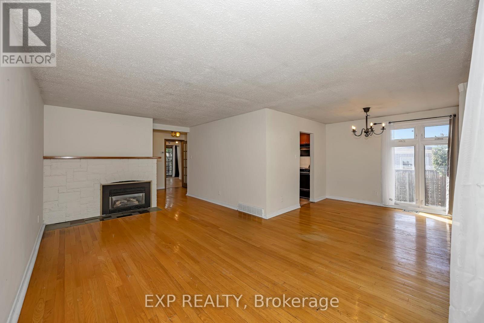 21 Southview Crescent, Ottawa, Ontario  K2E 5R4 - Photo 8 - X13211740