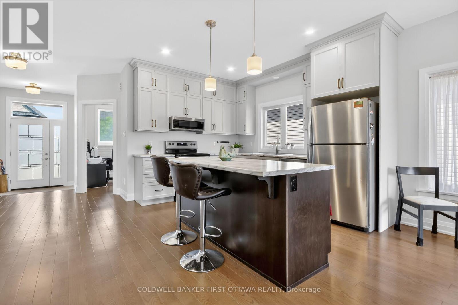 124 Lyon Street, Russell, Ontario  K0A 1W0 - Photo 6 - X13211782