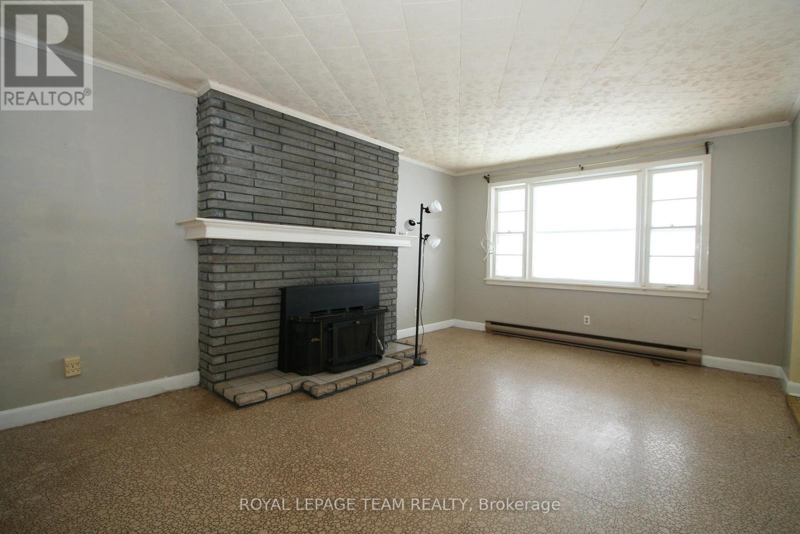 9 Cockburn Street, North Stormont, Ontario  K0C 1G0 - Photo 15 - X13211890