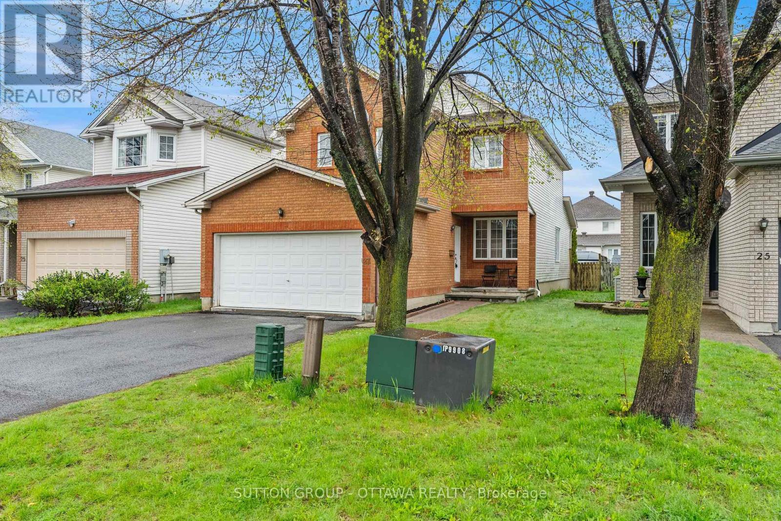 27 Nairn Street, Ottawa, Ontario  K2V 1B6 - Photo 2 - X13211938