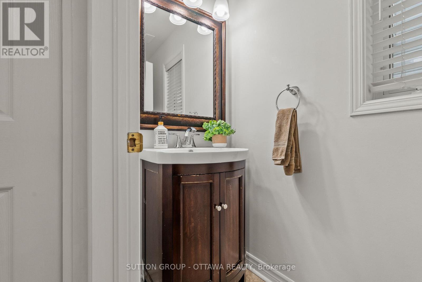 27 Nairn Street, Ottawa, Ontario  K2V 1B6 - Photo 25 - X13211938