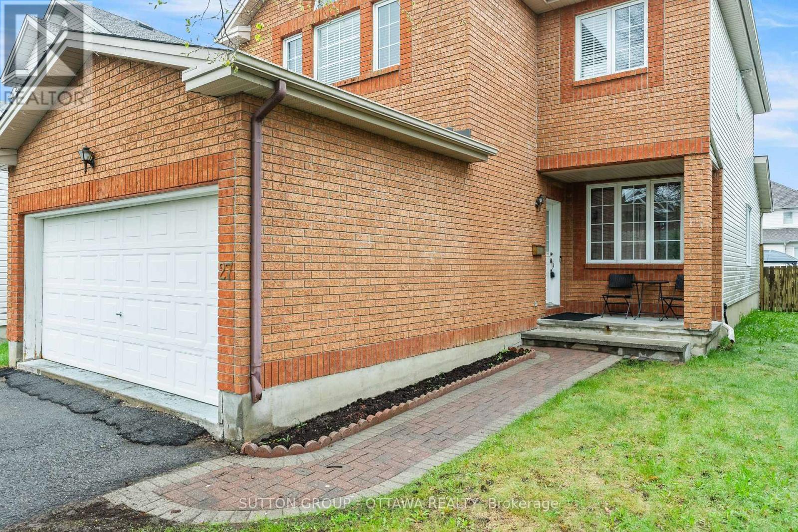 27 Nairn Street, Ottawa, Ontario  K2V 1B6 - Photo 4 - X13211938