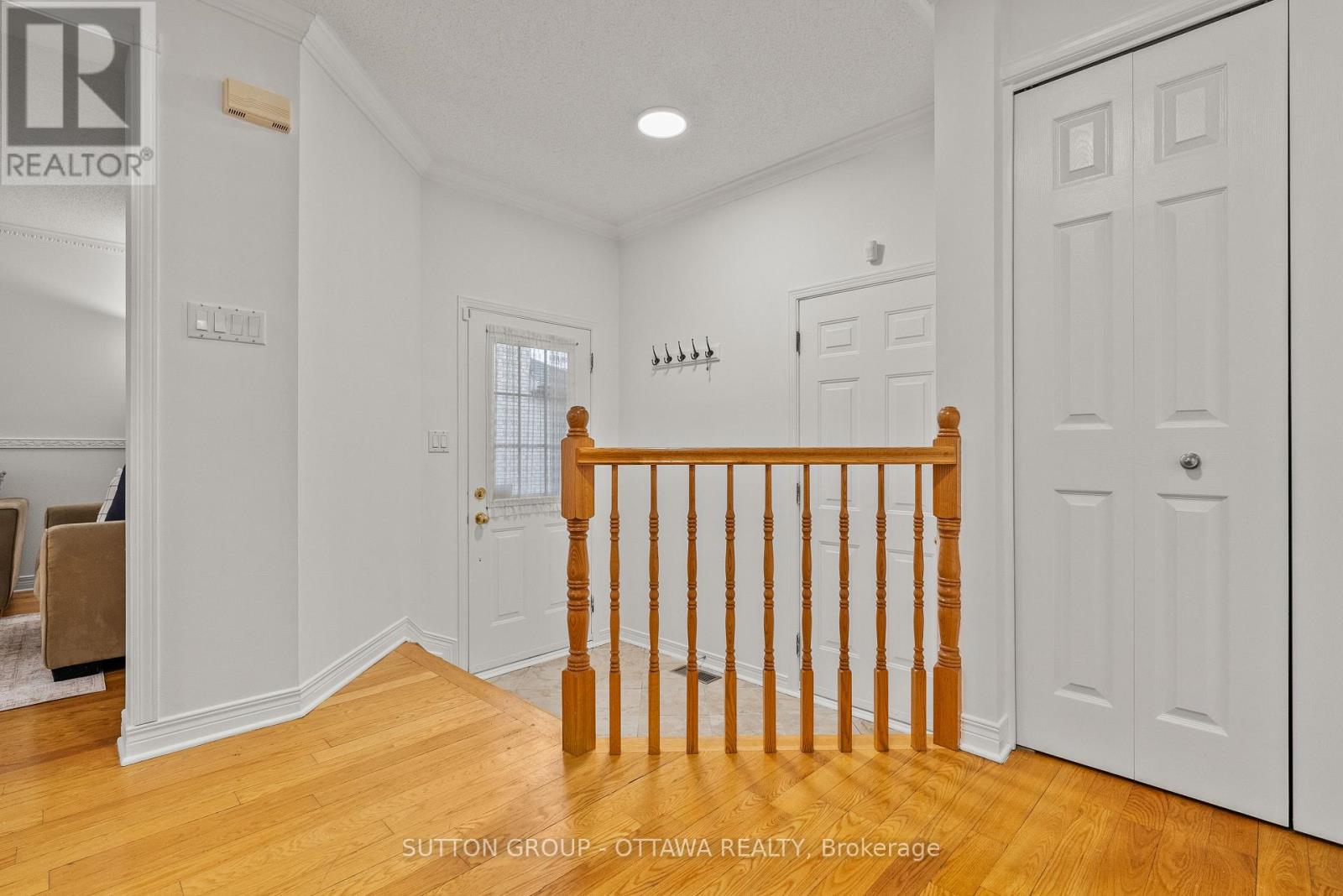 27 Nairn Street, Ottawa, Ontario  K2V 1B6 - Photo 5 - X13211938