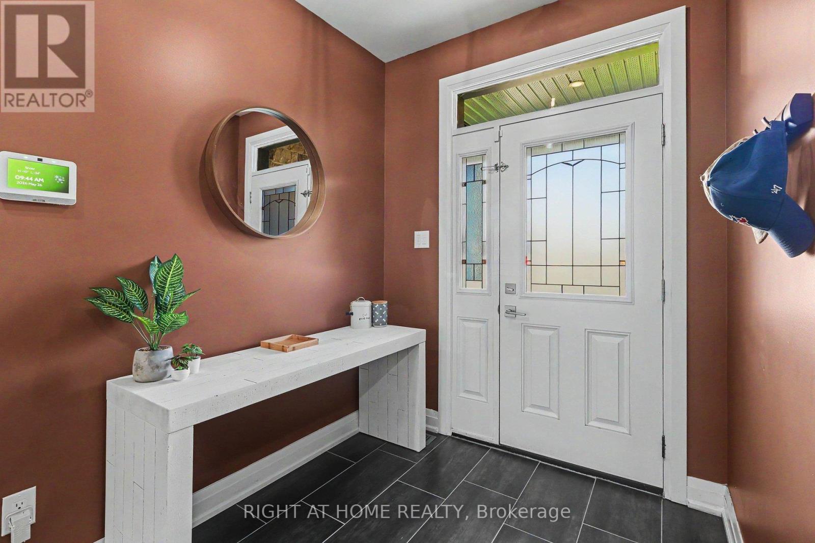 766 Du Rivage Street, Clarence-Rockland, Ontario  K4K 0K8 - Photo 2 - X13212358