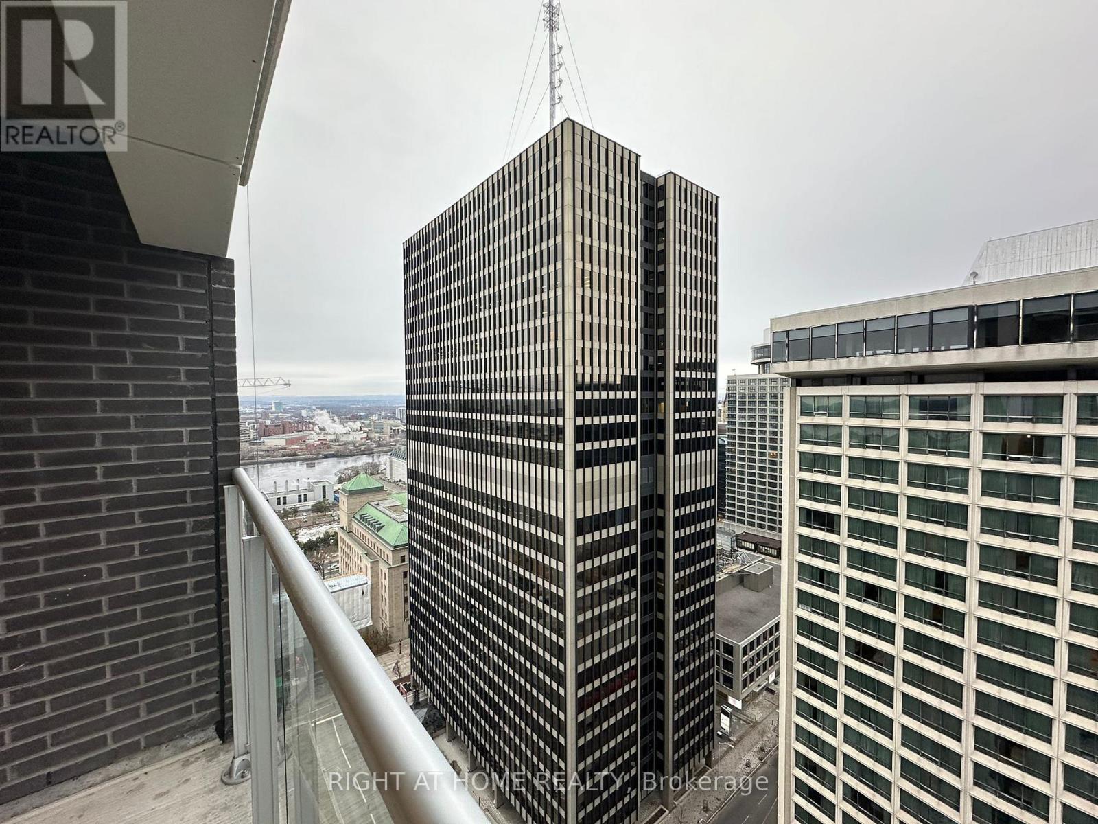 2307 - 340 QUEEN STREET, Ottawa, Ontario