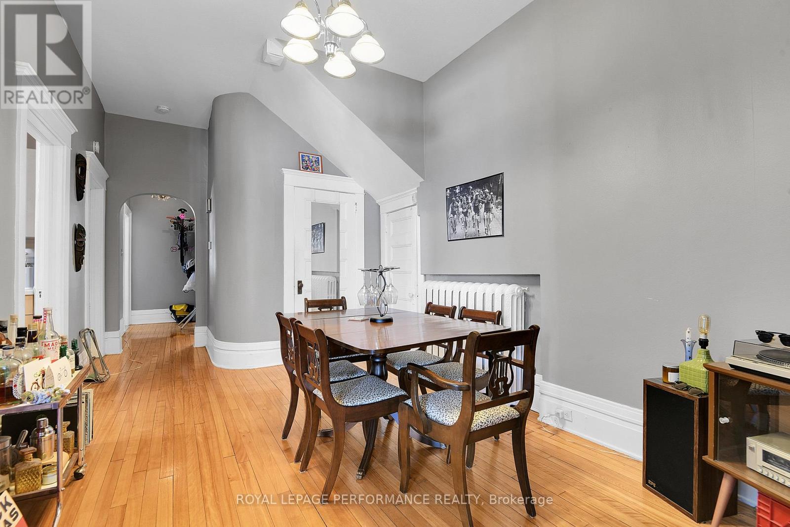 66 Delaware Avenue, Ottawa, Ontario  K2P 0Z3 - Photo 8 - X13212452