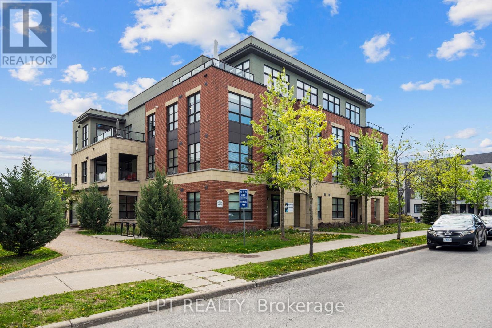 301 - 298 Glenroy Gilbert Drive, Ottawa, Ontario  K2J 5W2 - Photo 3 - X13212666