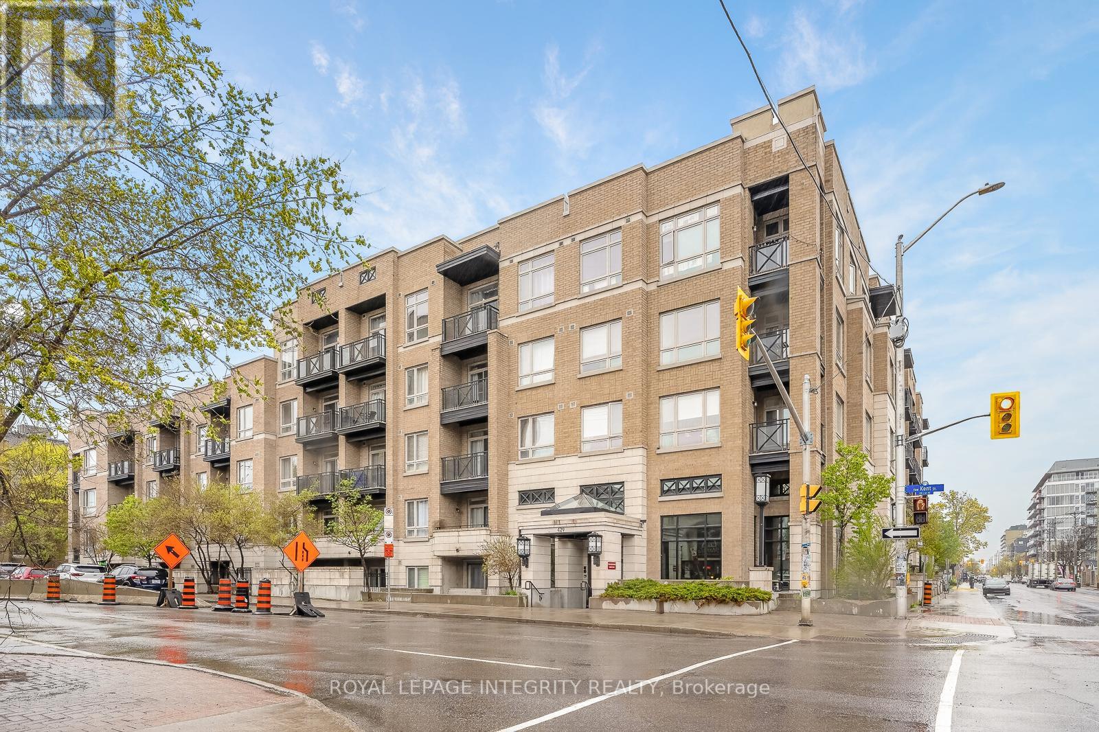506 - 429 KENT STREET, Ottawa, Ontario
