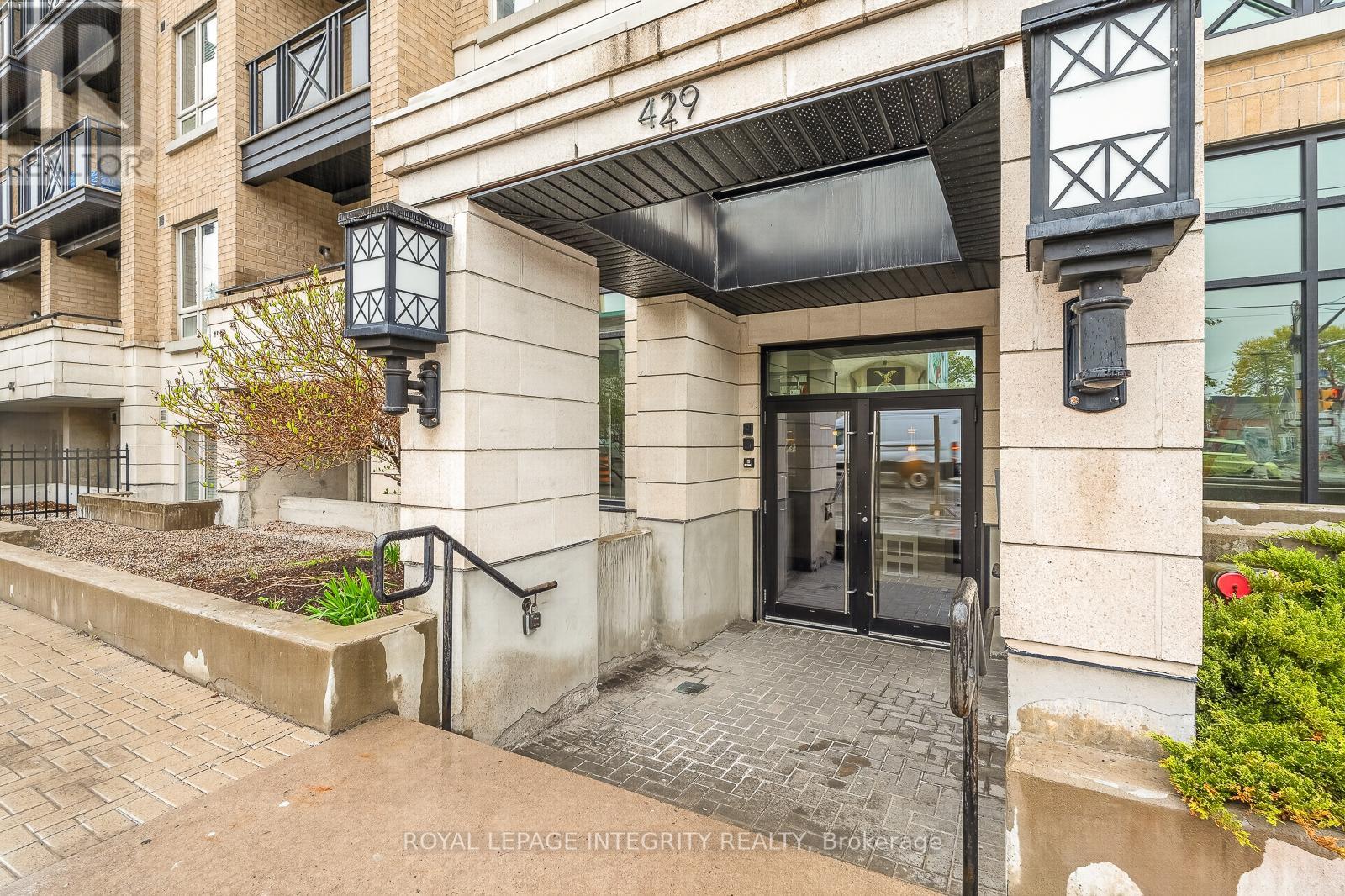 506 - 429 Kent Street, Ottawa, Ontario  K2P 1B5 - Photo 2 - X13212690