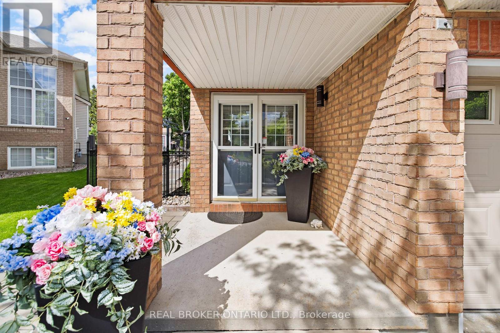 124 Macassa Circle, Ottawa, Ontario  K2T 1J9 - Photo 3 - X13213824