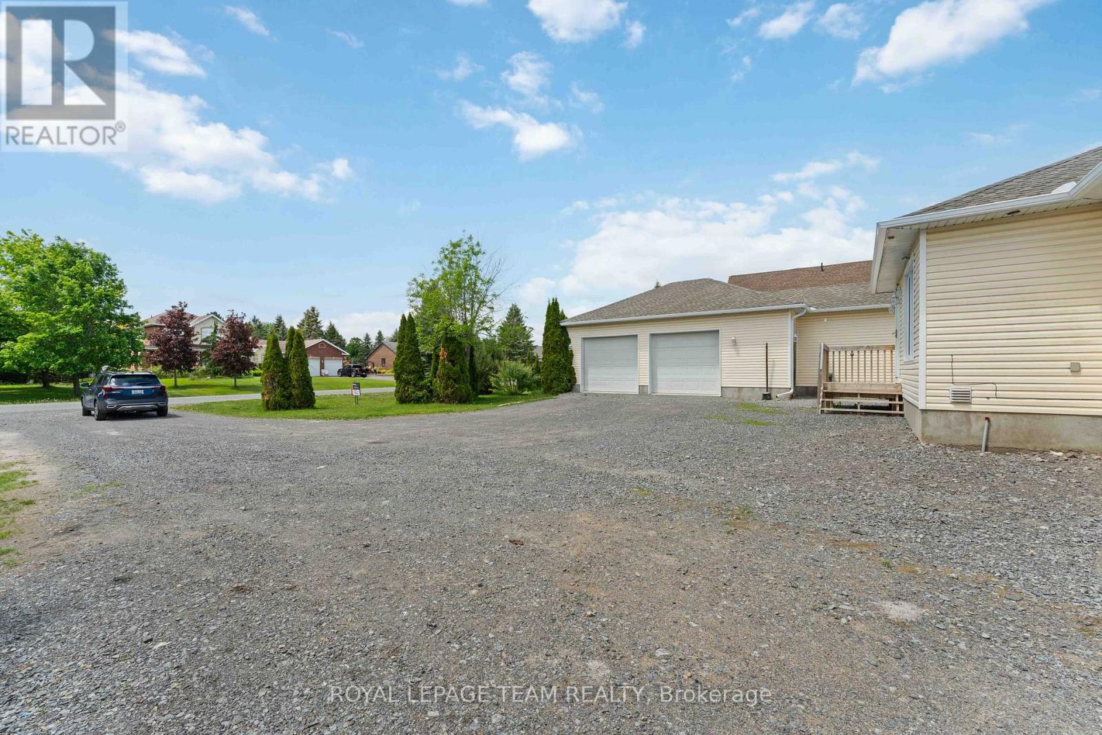 1628 Stanleyfield Crescent, Ottawa, Ontario  K4P 1M7 - Photo 3 - X13214224