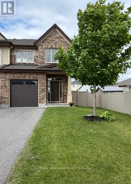 2 DUNCANVILLE STREET, Russell, Ontario