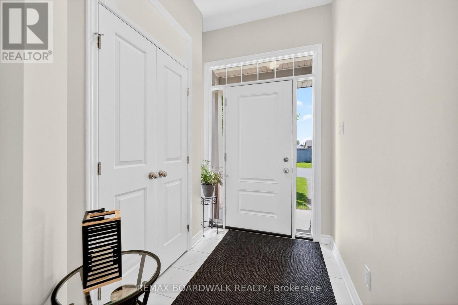 2 Duncanville Street, Russell, Ontario  K4R 1E5 - Photo 2 - X13214270