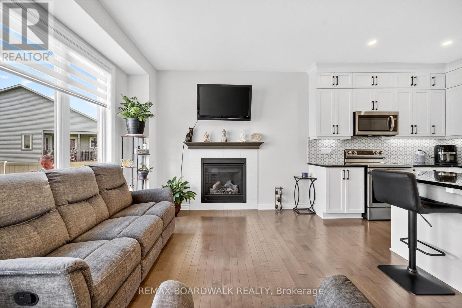2 Duncanville Street, Russell, Ontario  K4R 1E5 - Photo 6 - X13214270