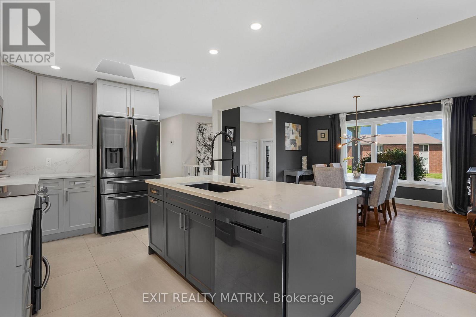 768 Dewhurst Avenue, Cornwall, Ontario  K6J 5H4 - Photo 7 - X13214864