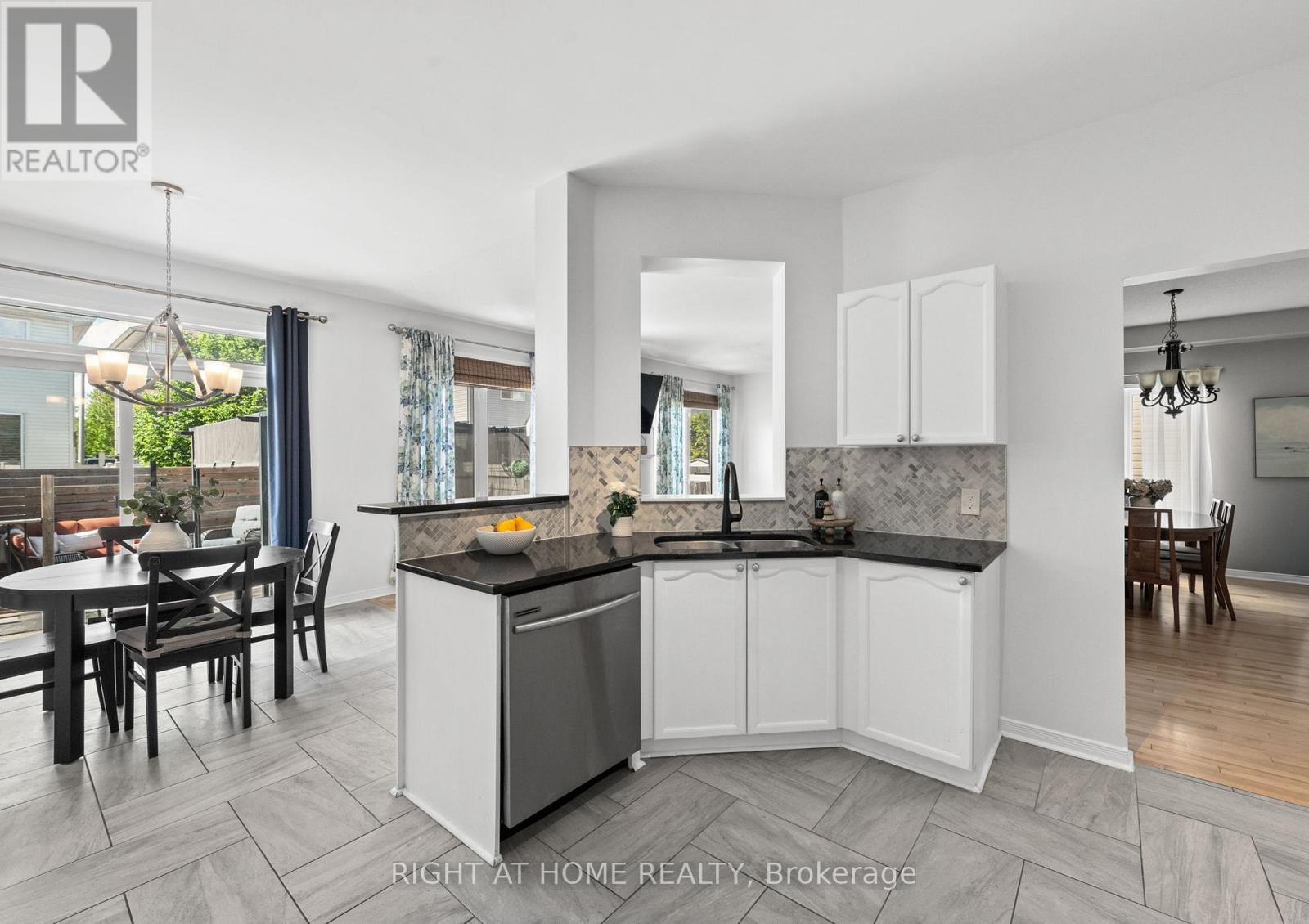 517 Stonechurch Way, Ottawa, Ontario  K2J 0C6 - Photo 17 - X13215094