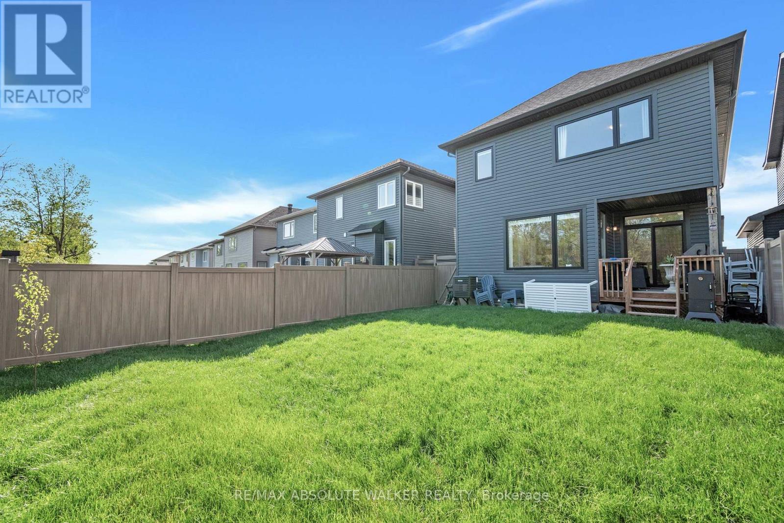 515 Paakanaak Avenue, Ottawa, Ontario  K1X 0G9 - Photo 40 - X13215118