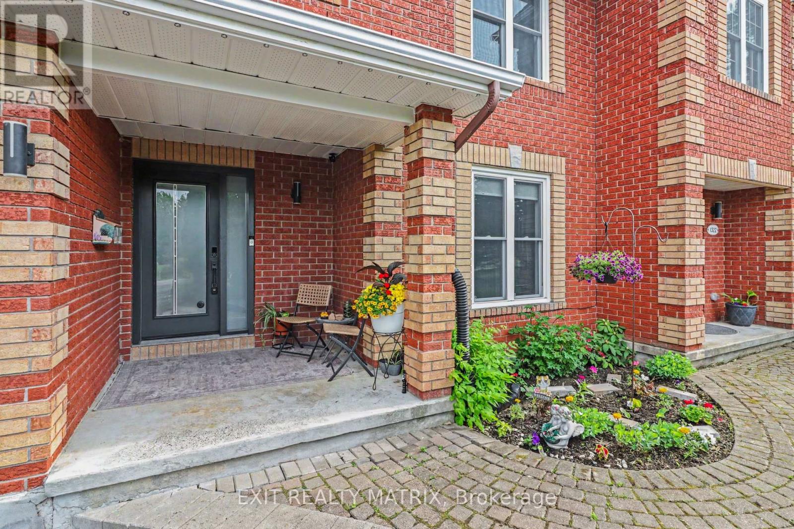1322 Du Gouverneur Drive, Ottawa, Ontario  K4C 1E2 - Photo 2 - X13215724