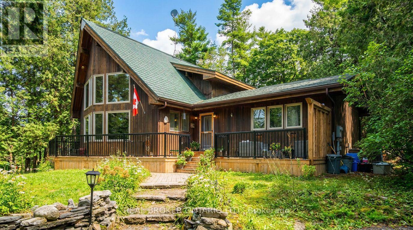 1 Woodland Drive, Mcnab/braeside, Ontario  K0A 1G0 - Photo 2 - X13215806