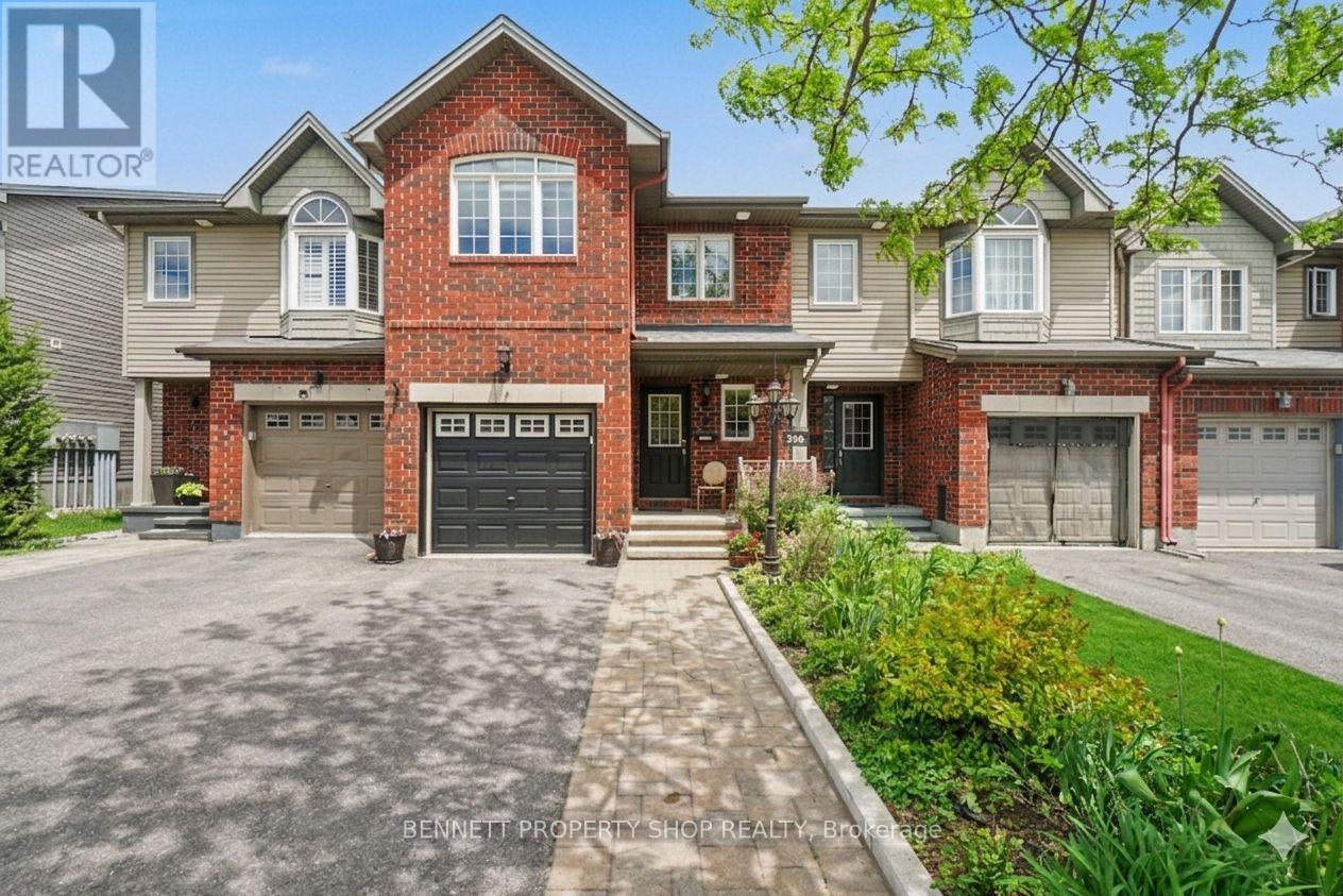 330 LAGUNA STREET, Ottawa, Ontario