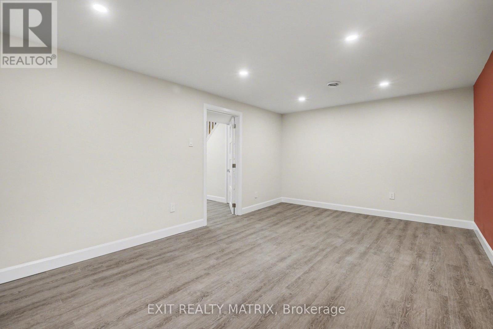 B - 1468 Heatherington Road, Ottawa, Ontario  K1V 6S1 - Photo 5 - X13216024