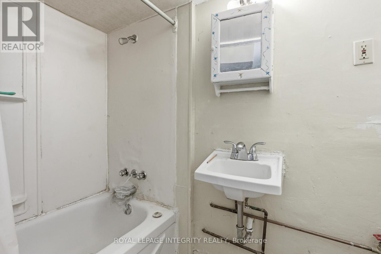 634 Gladstone Avenue, Ottawa, Ontario  K1R 5P4 - Photo 36 - X13216242