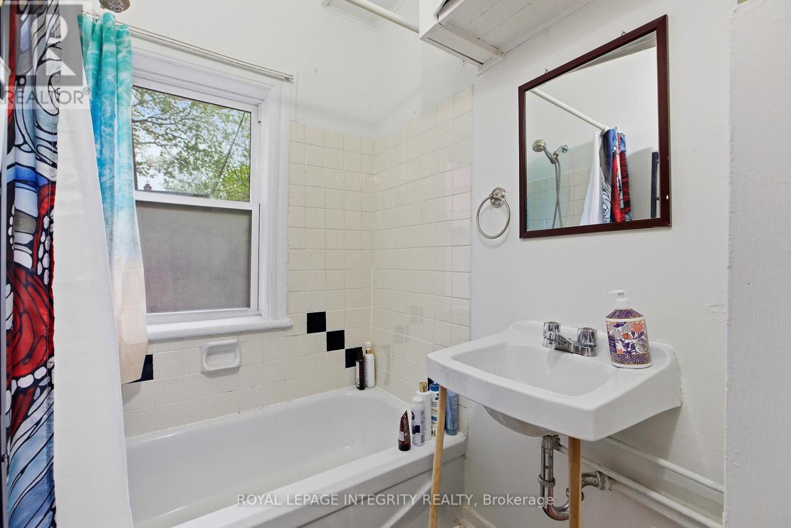 634 Gladstone Avenue, Ottawa, Ontario  K1R 5P4 - Photo 9 - X13216242