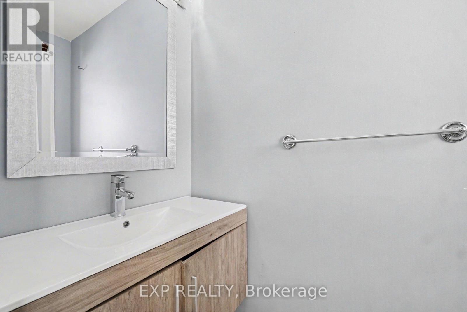 180 Flat Sedge Crescent, Ottawa, Ontario  K1T 0G9 - Photo 8 - X13216634