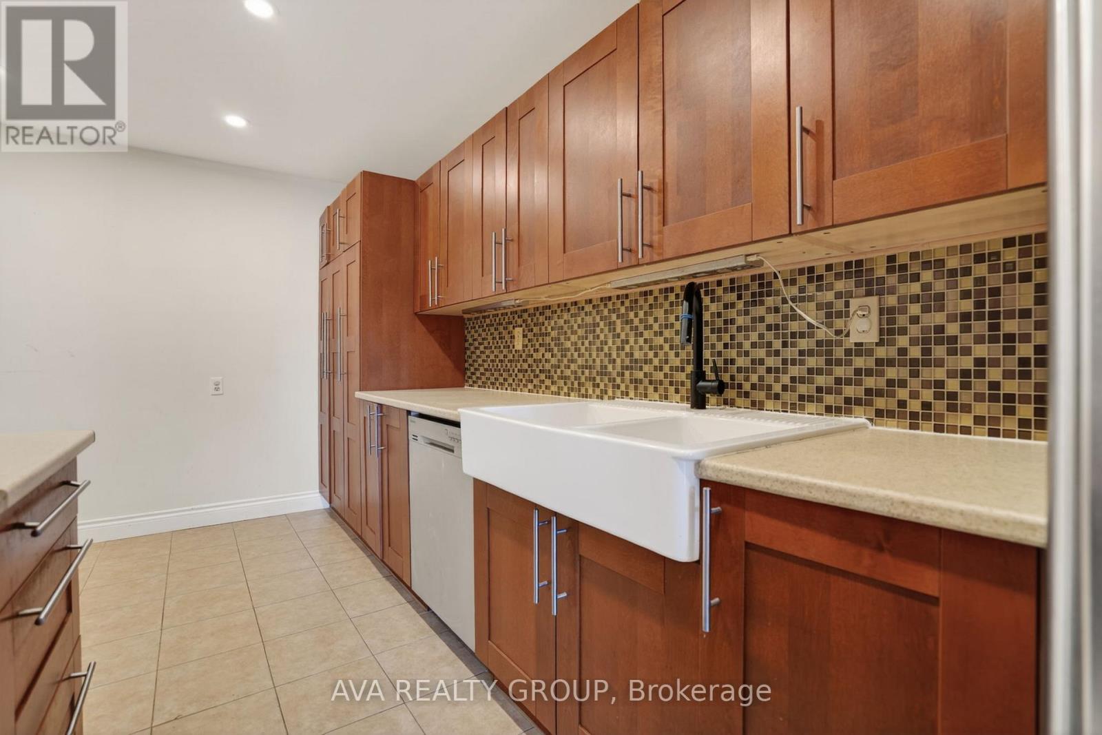 27 Danaher Drive, Ottawa, Ontario  K2J 3Y5 - Photo 8 - X13217366