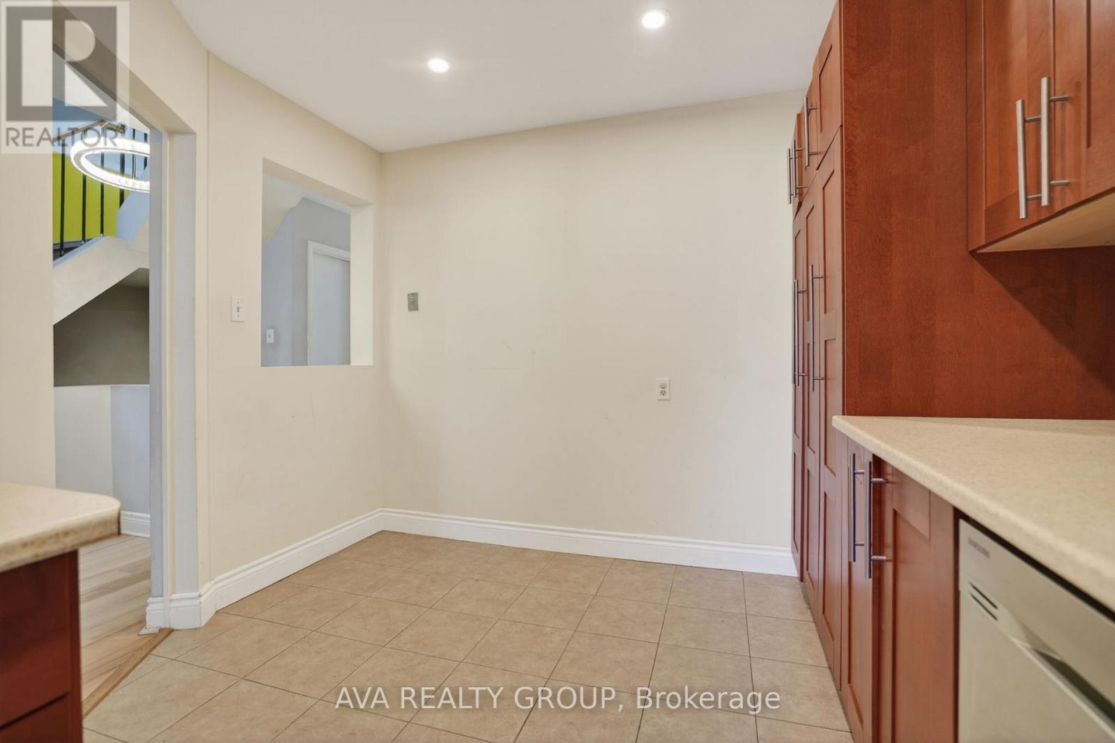 27 Danaher Drive, Ottawa, Ontario  K2J 3Y5 - Photo 9 - X13217366