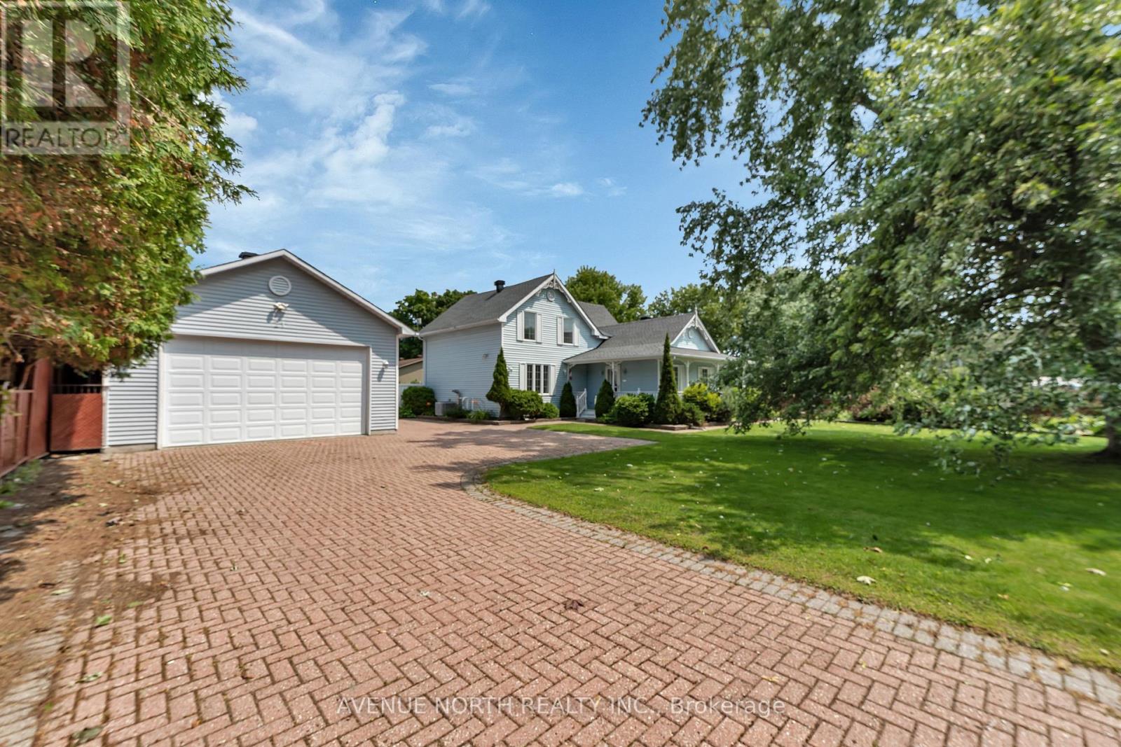 21 PILON STREET, Russell, Ontario
