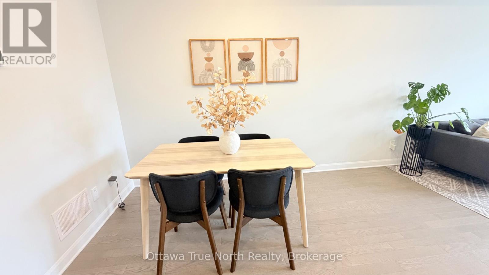 230 Invention Boulevard, Ottawa, Ontario  K2K 1X7 - Photo 4 - X13218616