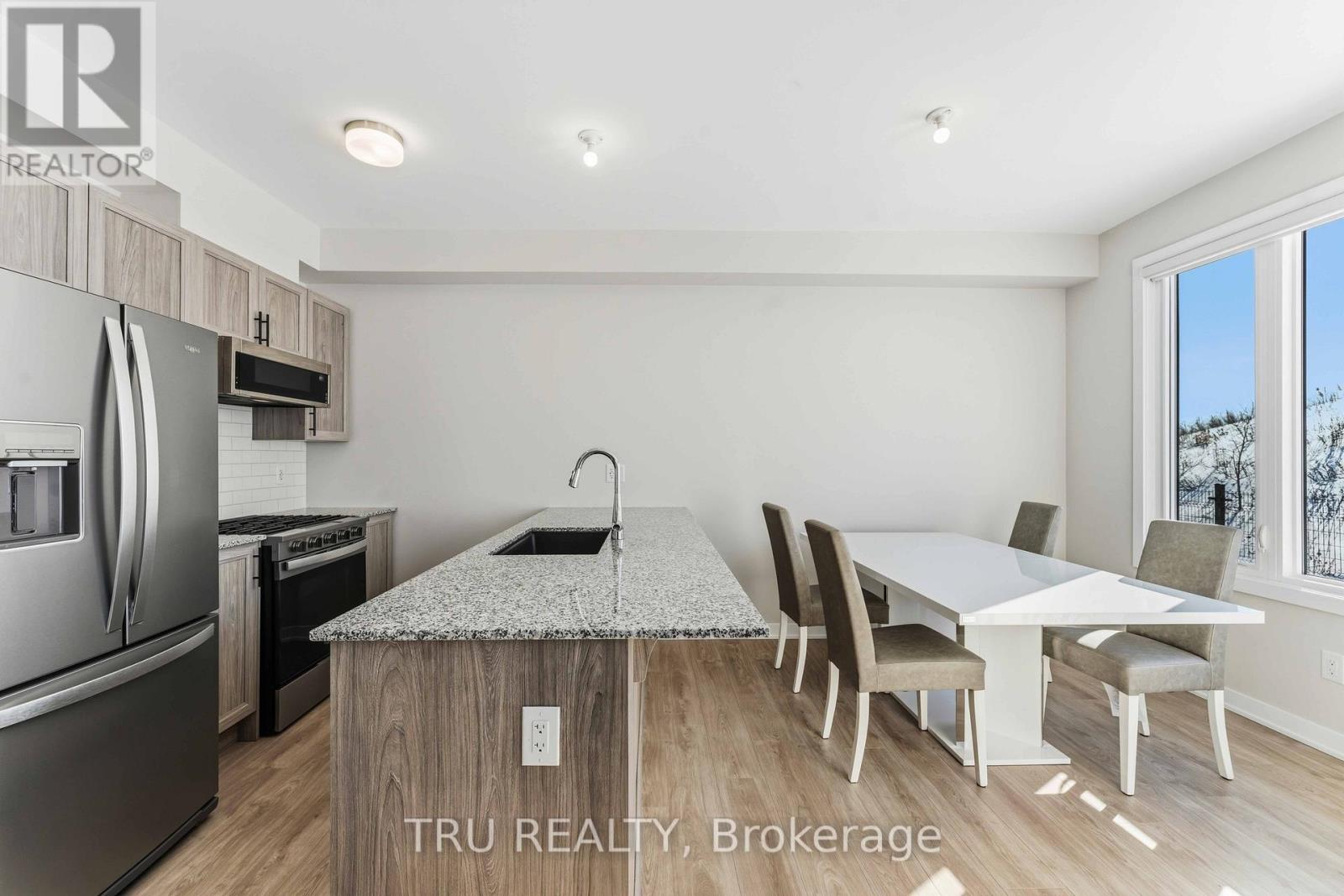 706 Expansion Road, Ottawa, Ontario  K2J 7G4 - Photo 15 - X13218668