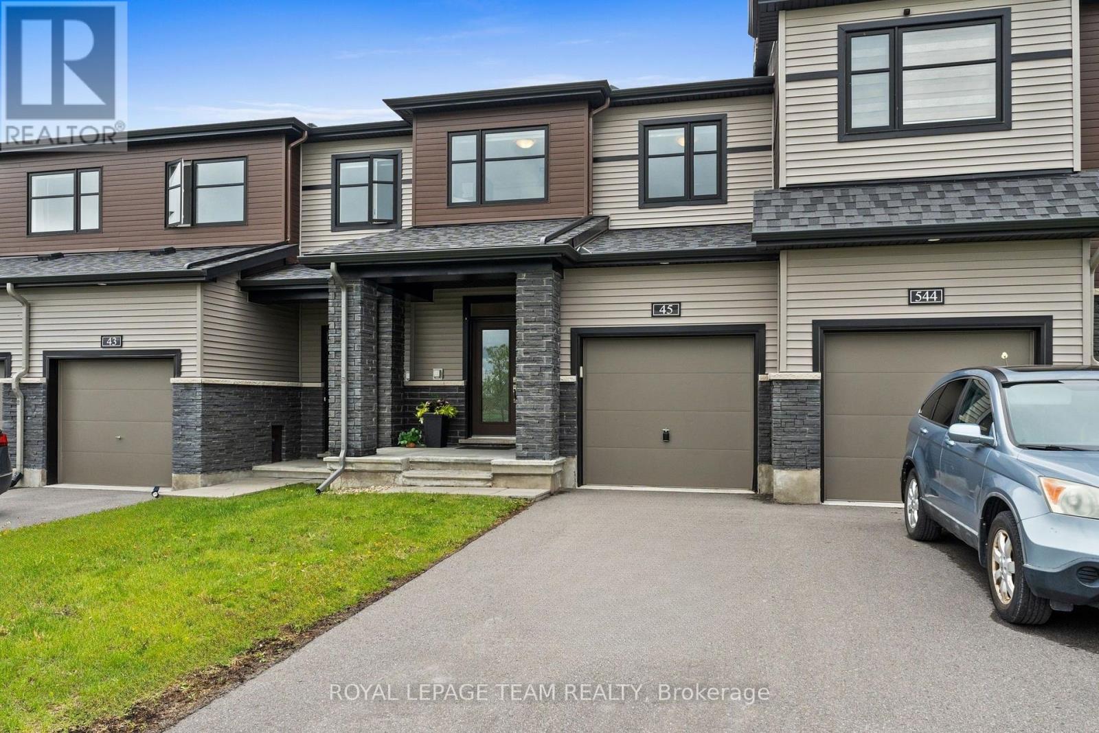 45 Finglas Court, Ottawa, Ontario  K2J 6Y6 - Photo 3 - X13218748