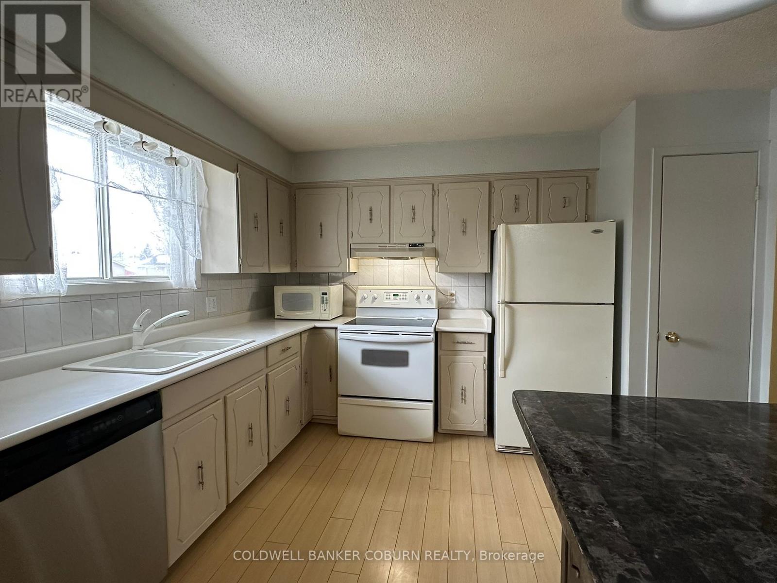 4016 Dishaw Street, Edwardsburgh/cardinal, Ontario  K0E 1E0 - Photo 3 - X13219012