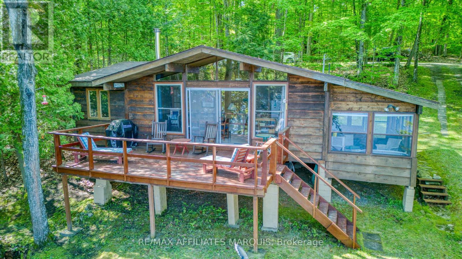 415 YVON LANE, Rideau Lakes, Ontario