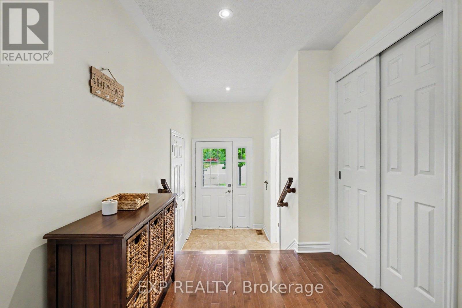 267 Garrity Crescent, Ottawa, Ontario  K2J 3T6 - Photo 4 - X13220252