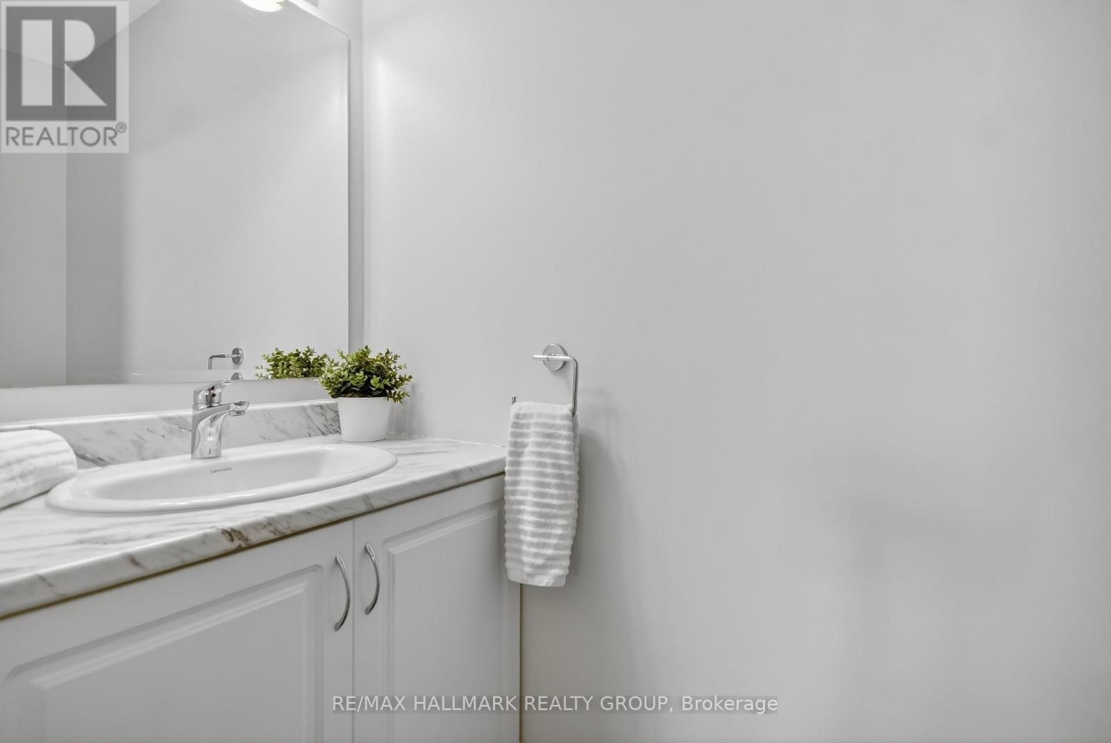 58 Teelin Circle, Ottawa, Ontario  K2J 6T9 - Photo 4 - X13220340