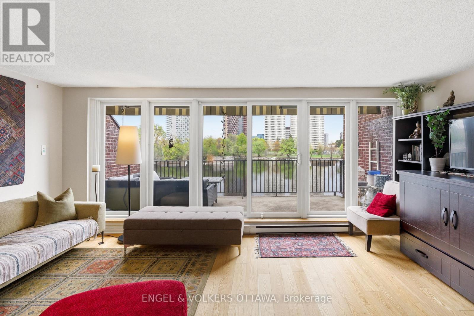 103 - 555 Wilbrod Street, Ottawa, Ontario  K1N 5R4 - Photo 4 - X13220440