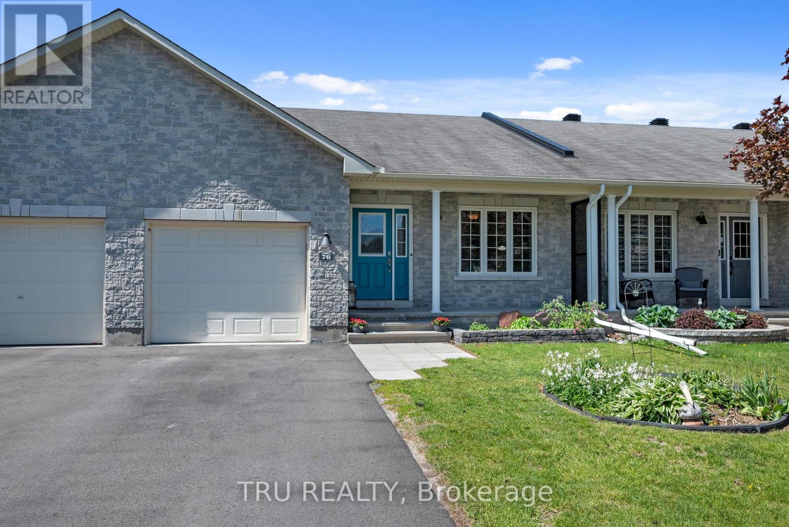 76 JOHANNA STREET, Mississippi Mills, Ontario