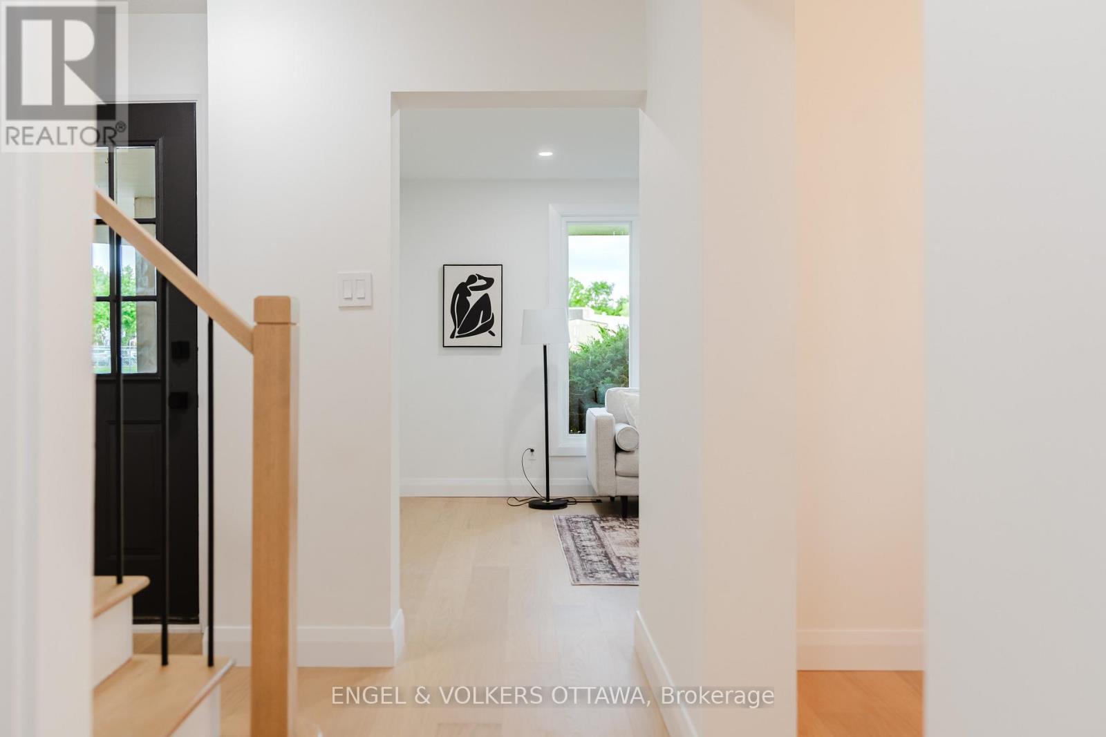825 De Salaberry Street, Ottawa, Ontario  K1J 6Y5 - Photo 3 - X13220976