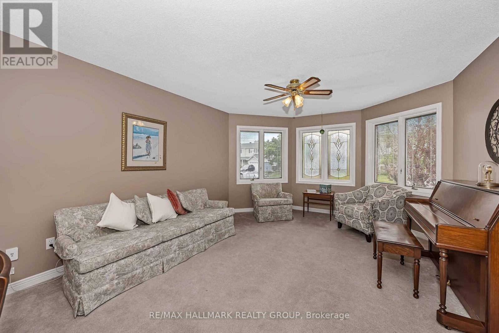 18 Randall James Drive, Ottawa, Ontario  K2S 1L9 - Photo 4 - X13221728