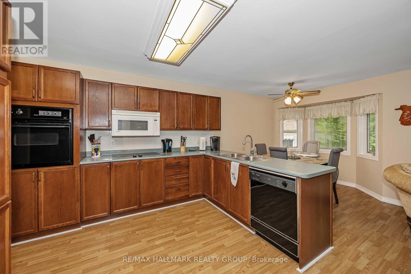 18 Randall James Drive, Ottawa, Ontario  K2S 1L9 - Photo 8 - X13221728