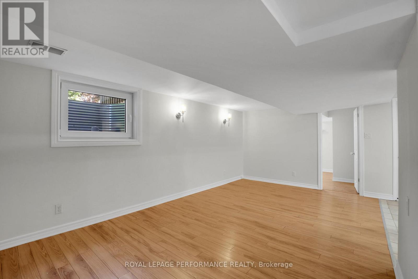 Lower Unit - 940 Brant Lower Unit Street, Ottawa, Ontario  K1K 3N2 - Photo 11 - X13222106