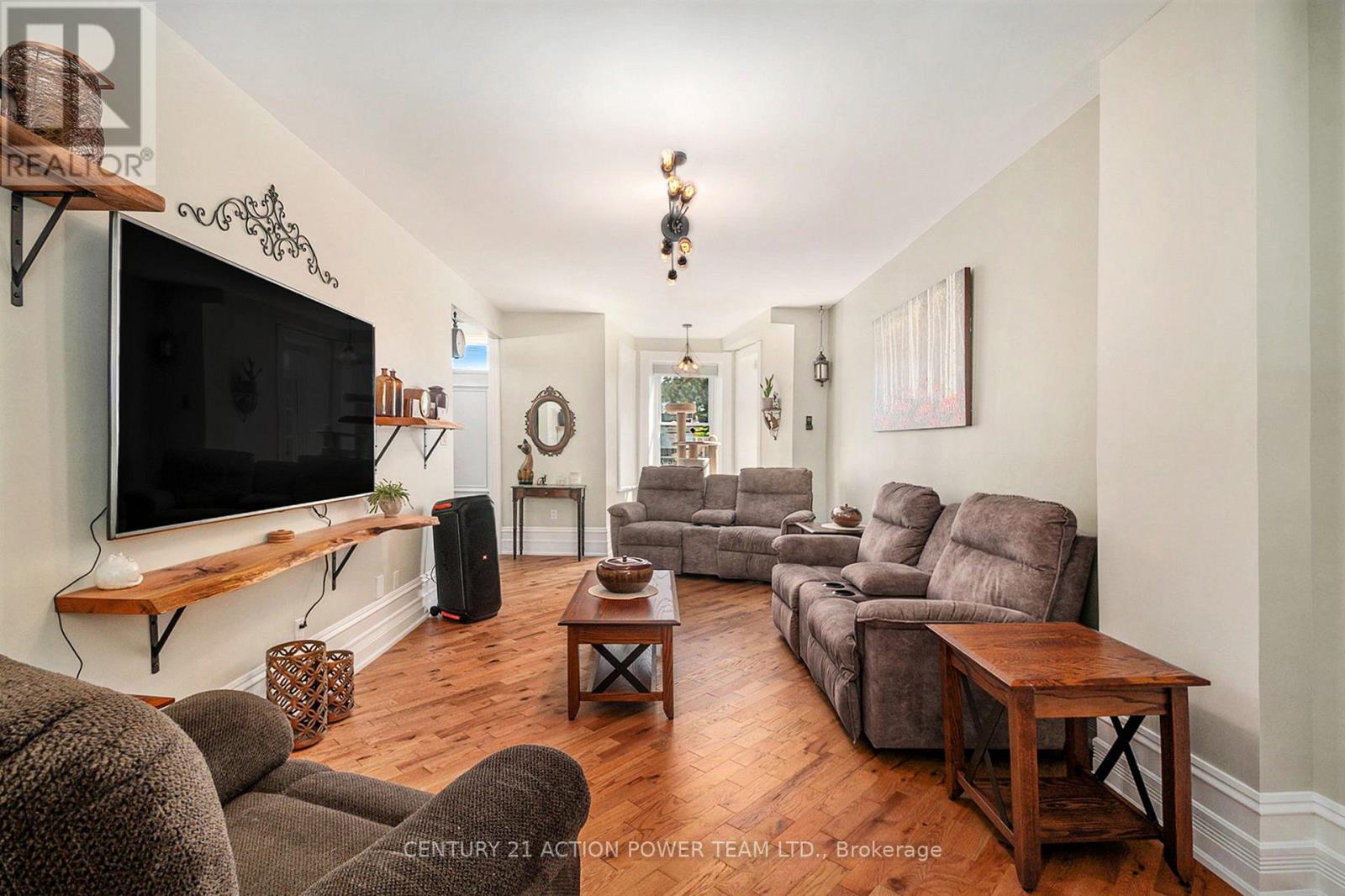 1674 Landry Street, Clarence-Rockland, Ontario  K0A 1N0 - Photo 3 - X13222336