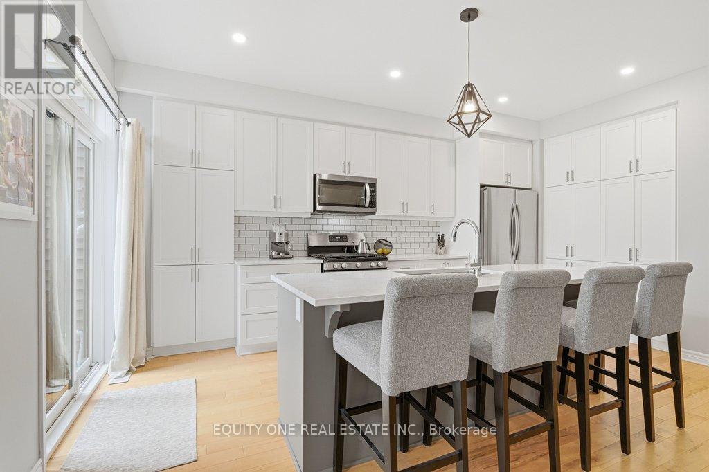 32 Duncanville Street, Russell, Ontario  K4R 0E8 - Photo 8 - X13222490