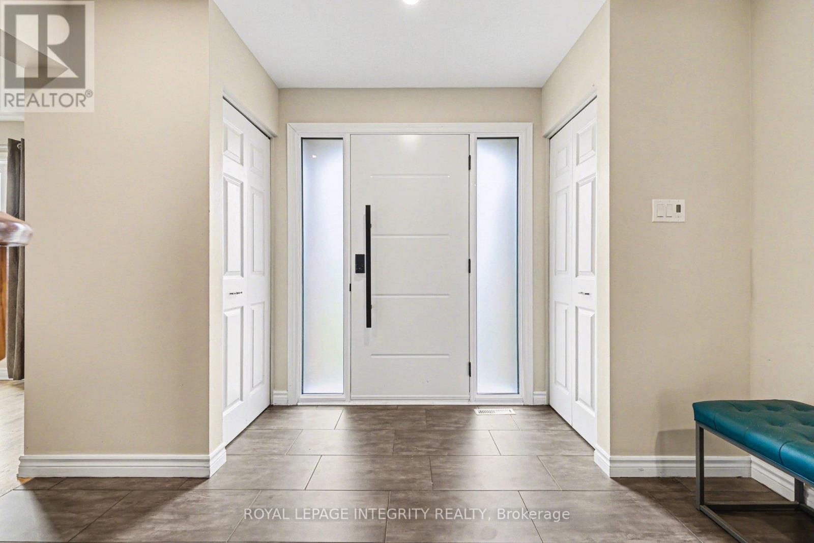 4 Pinecone Trail, Ottawa, Ontario  K2S 1E1 - Photo 4 - X13223052