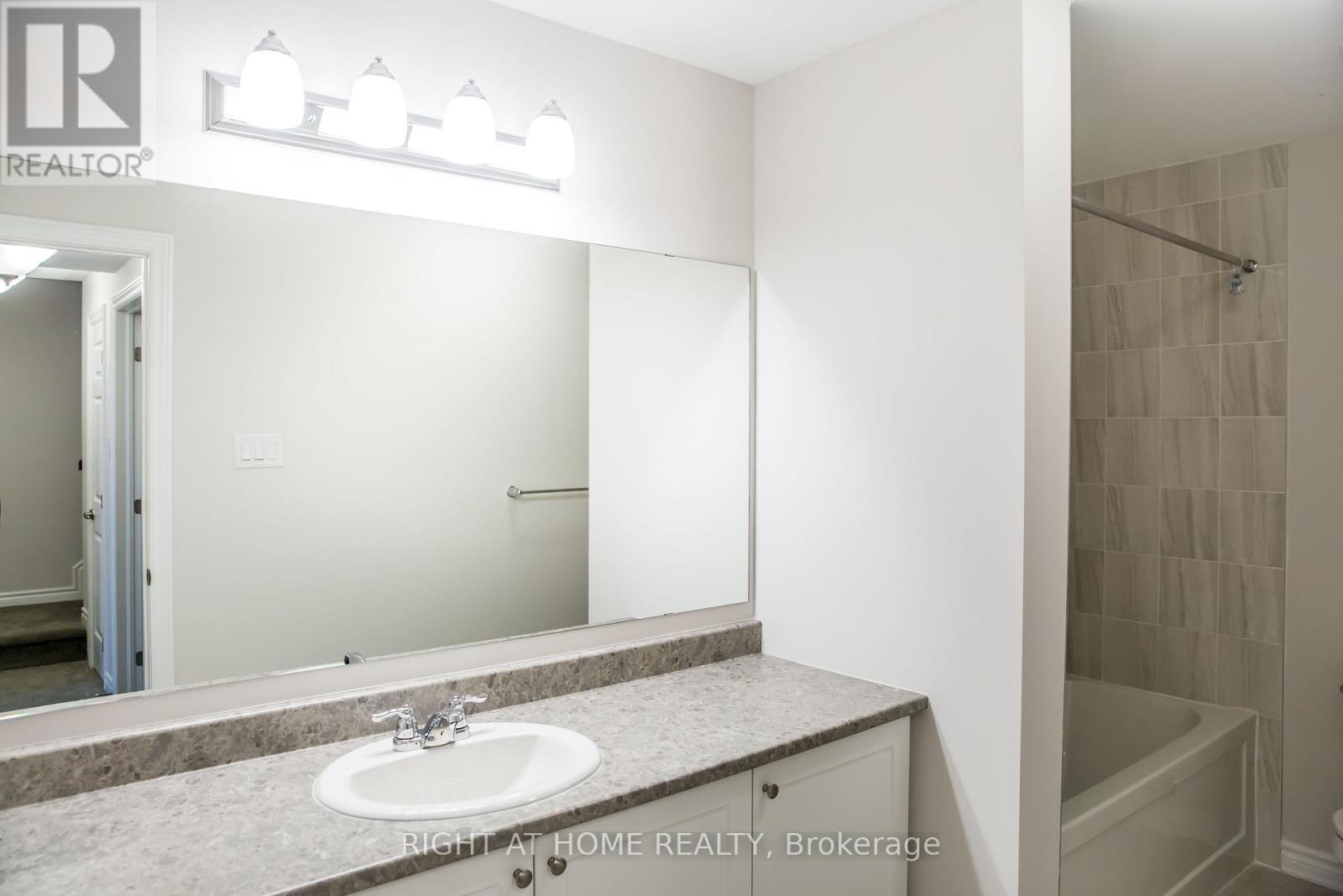 561 Ozawa Private, Ottawa, Ontario  K1K 5G8 - Photo 8 - X13223324